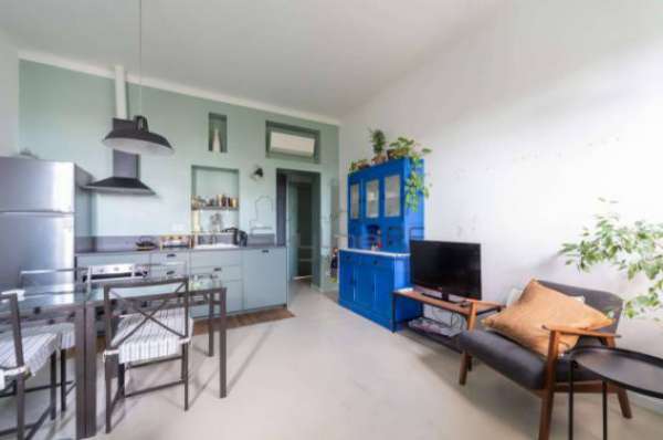Foto Appartamento di 65 m con 3 locali in affitto a Milano