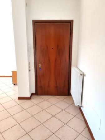 Foto Appartamento di 95 m con 4 locali in affitto a Treviso
