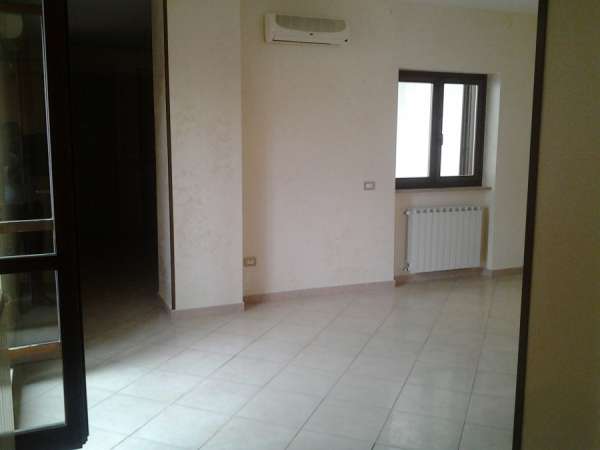 Foto Appartamento in Affitto a Foggia Via Ricciardi 42