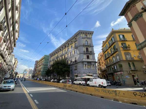 Foto Appartamento in affitto a Napoli