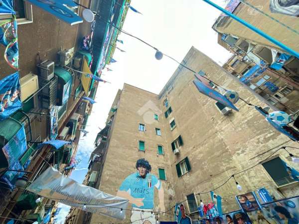 Foto Appartamento in affitto a Napoli