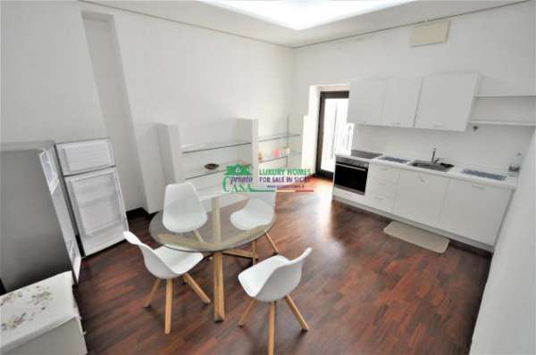 Foto Appartamento in affitto a Ragusa - 4 locali 100mq