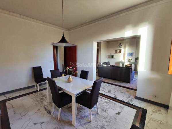 Foto Appartamento in Affitto a Reggio di Calabria Viale Roma