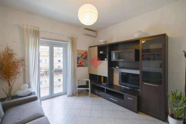 Foto Appartamento in affitto a Roma - 2 locali 68mq
