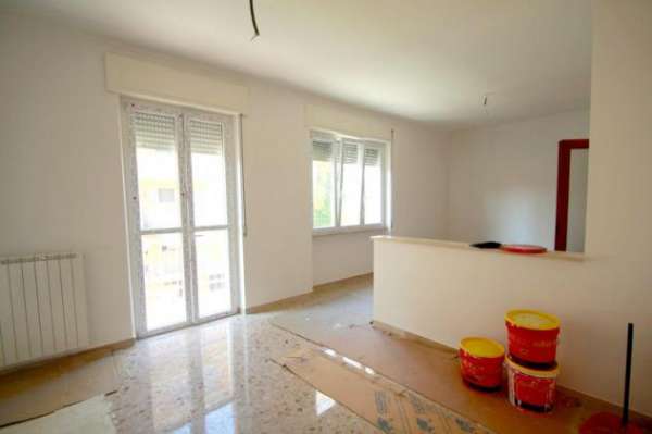 Foto Appartamento in affitto a Sant'Anna - Lucca 120 mq  Rif: 921058