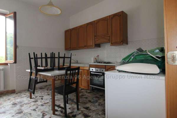 Foto Appartamento in affitto a Vezzano Ligure
