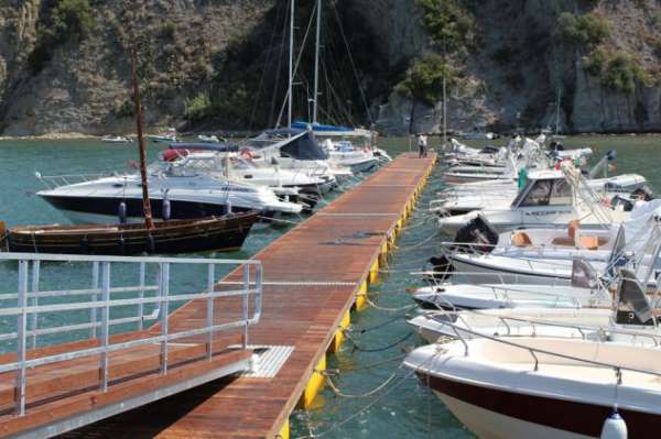 Foto attivit  di noleggio e vendita barche