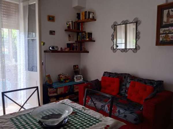 Foto Bilocale in zona Zanolini disponibile per locazione.