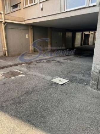 Foto Box / Garage di 14 m in affitto a Como