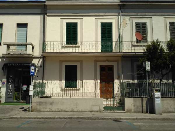 Foto Camere per studenti e insegnanti a Prato