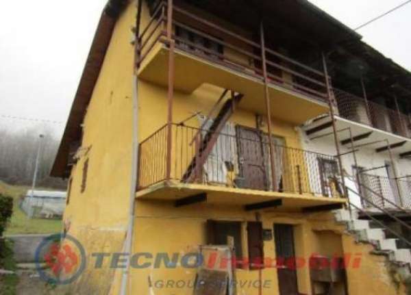 Foto Casa indipendente di 80 m con 4 locali in affitto a Forno Canavese