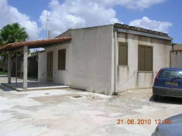 Foto Casa indipendente in affitto a Menfi - 3 locali 70mq