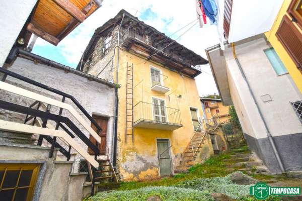 Foto Casa indipendente in affitto a Mezzenile