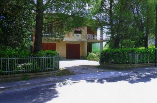 Foto Casa indipendente in Via Don Luigi Sturzo 29 a Chiesanuova