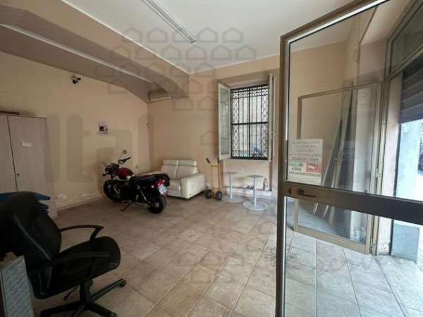 Foto IMMOBILE COMMERCIALE di 2 vani e di 75 mq (MESSINA) rif. 2LS17373