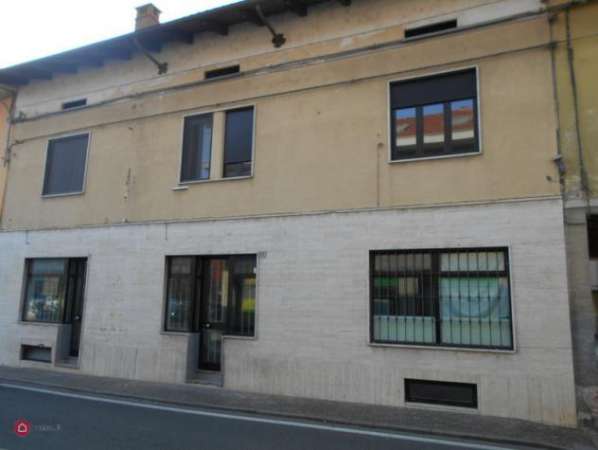 Foto IMMOBILE COMMERCIALE di 3 vani e di 180 mq (CIGLIANO) rif. 035