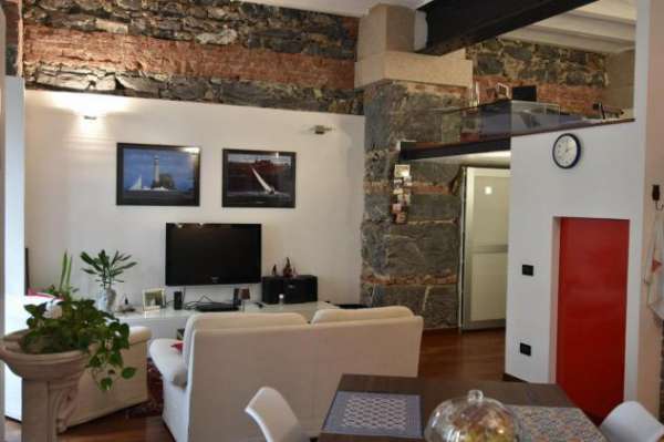 Foto Loft in affitto a Genova - 2 locali 72mq