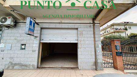 Foto Magazzino in Affitto, 2 Locali, 80 mq, Lamezia Terme (Sambiase)