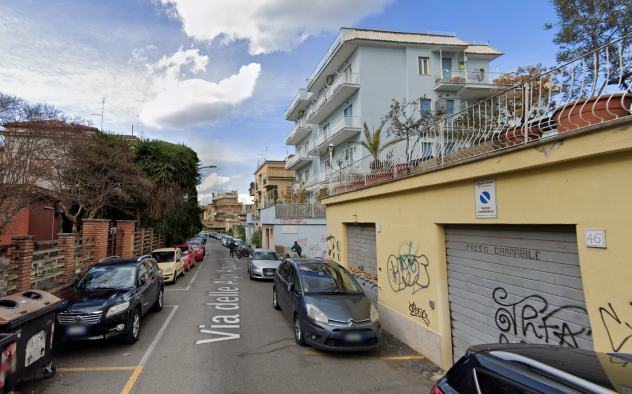 Foto MONTE SACRO BILOCALE CON BALCONE