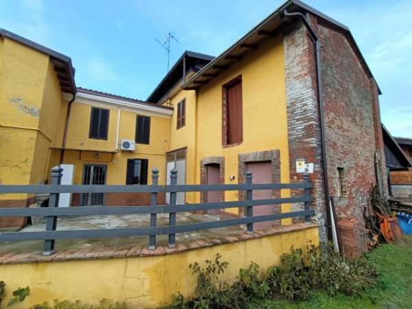 Foto Porzione di casa in affitto a Castel San Giovanni