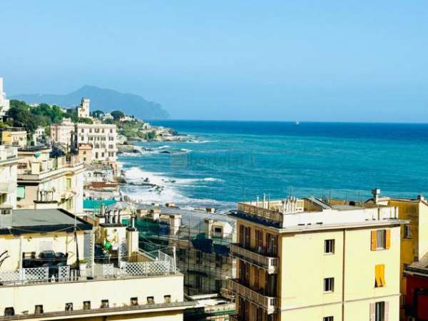 Foto Quadrilocale in affitto a Genova, Sturla