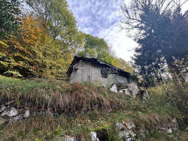 Foto Rustico in affitto a Monastero Di Lanzo