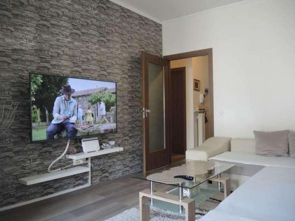 Foto Stanza in casa indipendente in affitto a Rovereto