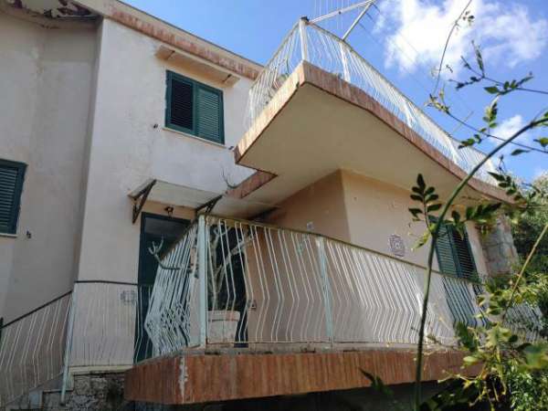 Foto Villa bifamiliare in affitto a Monreale - 2 locali 55mq