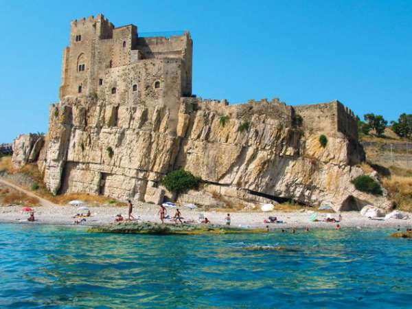 Foto Villetta ad angolo a pochi metri dal mare